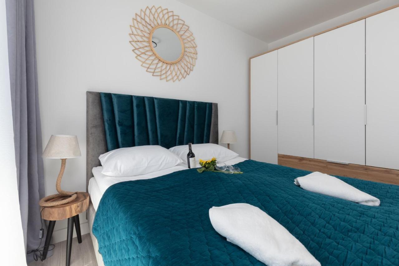 Royal Waves Resort & Spa - Apartment With Parking By Noclegi Renters Miedzyzdroje Exterior foto