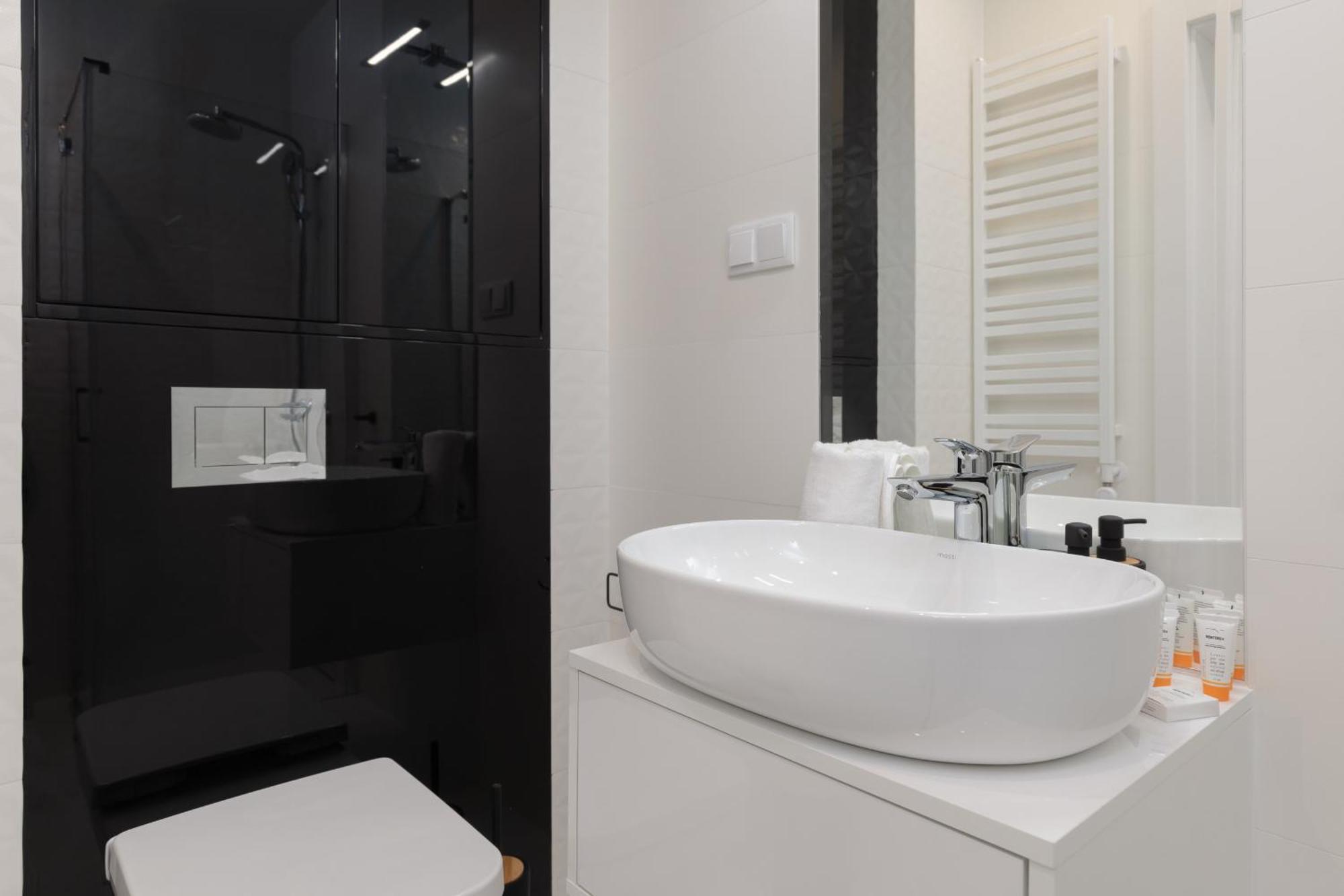Royal Waves Resort & Spa - Apartment With Parking By Noclegi Renters Miedzyzdroje Exterior foto
