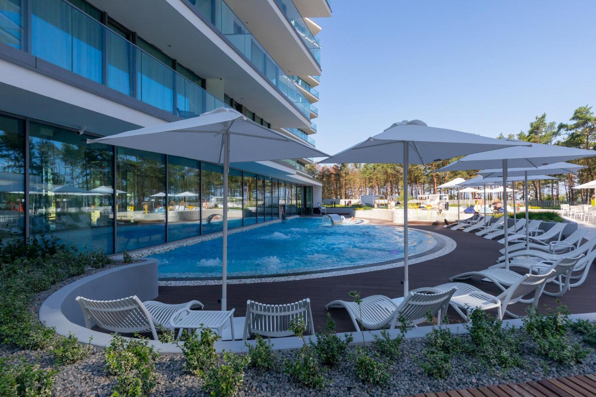 Royal Waves Resort & Spa - Apartment With Parking By Noclegi Renters Miedzyzdroje Exterior foto