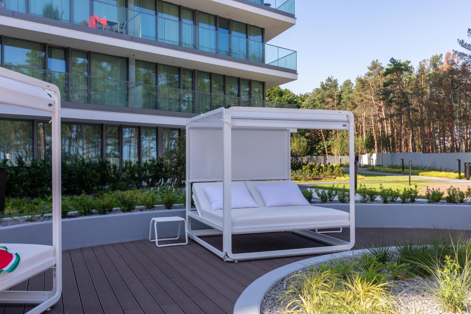 Royal Waves Resort & Spa - Apartment With Parking By Noclegi Renters Miedzyzdroje Exterior foto